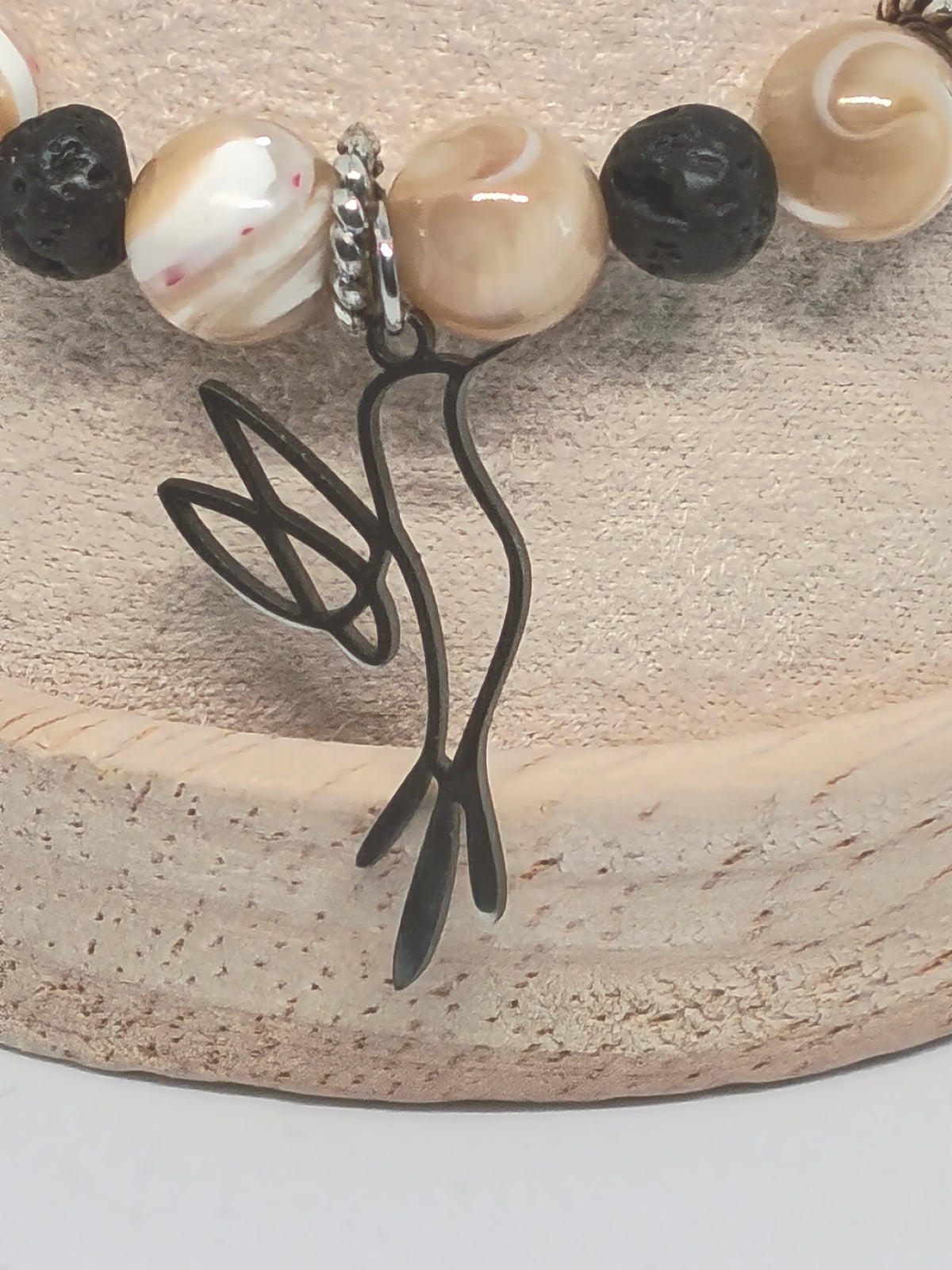 Bracelet Fleur d’Ébène - Collection Étoile de Maman – Perles Naturelles