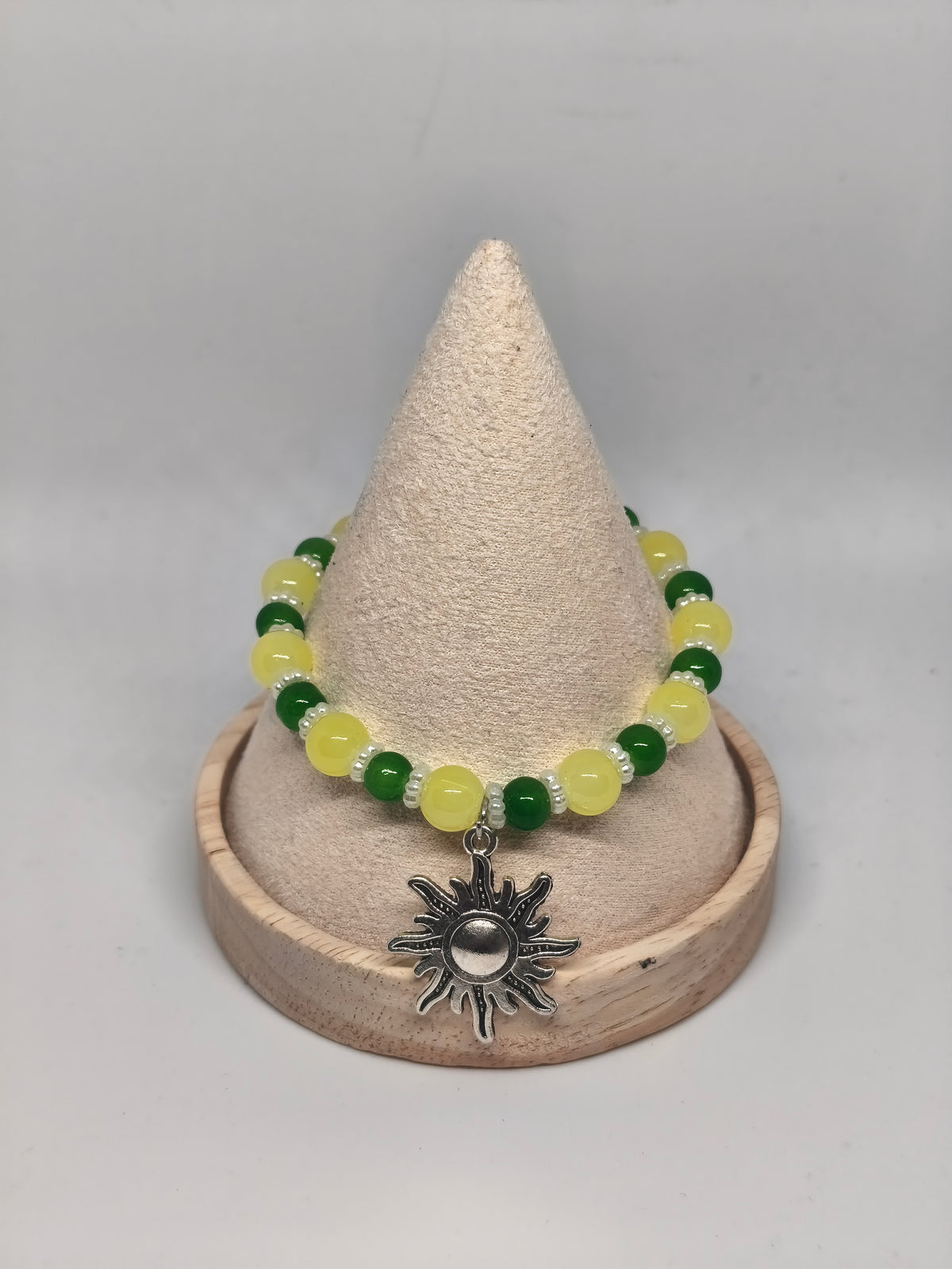 Bracelet Éclat Solaire – Collection Nœud du Cœur
