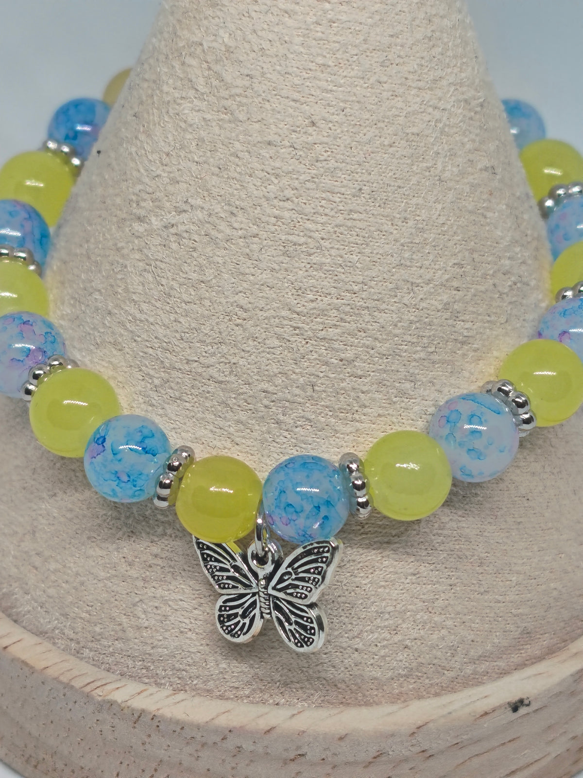 Bracelet Papillon de Lumière – Collection Nœud du Cœur